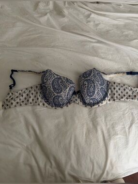 Victoria's Secret Navy and White Paisley Demi Bra